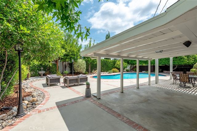 23313 Cohasset Street, West Hills, CA 91304