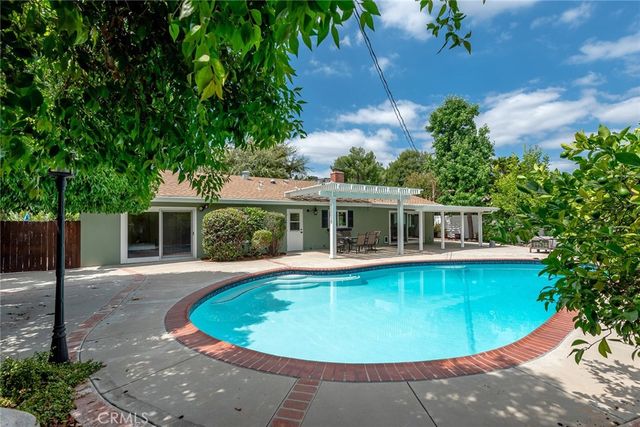 23313 Cohasset Street, West Hills, CA 91304