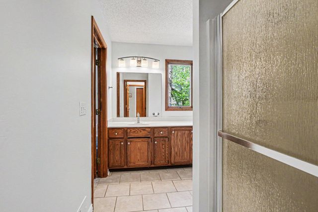 15868 Forest Side Drive, Grand Haven, MI 49417