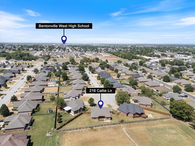 216 Callie Lane, Centerton, AR 72719