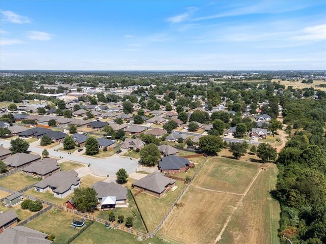 216 Callie Lane, Centerton, AR 72719