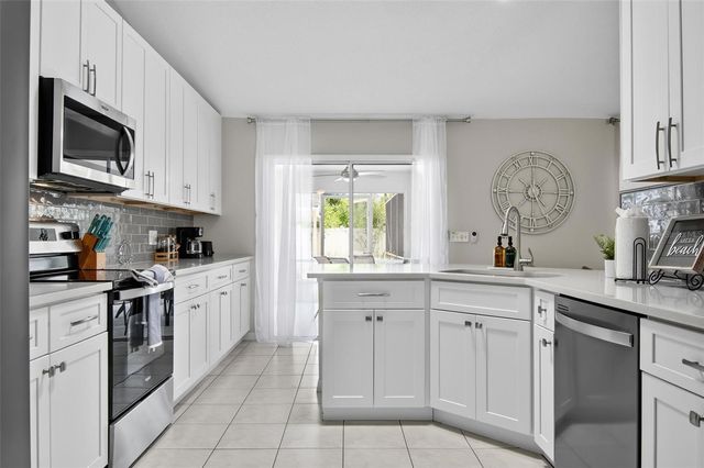 23 POPLAR DRIVE, Palm Coast, FL 32164