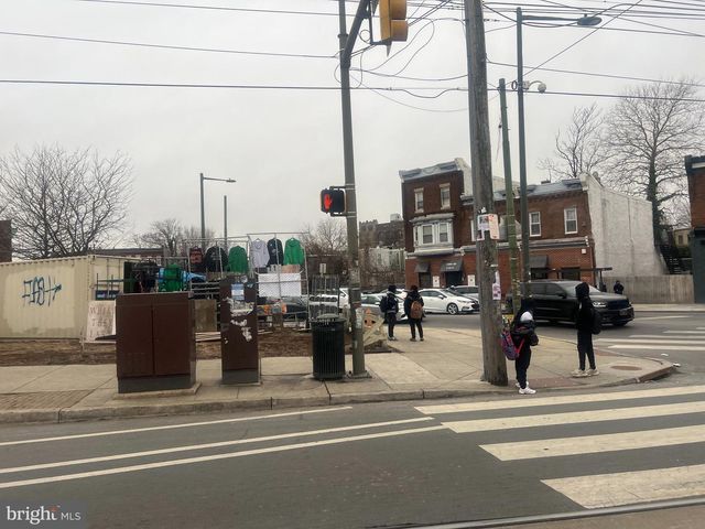 5186 LANCASTER AVE, Philadelphia, PA 19131