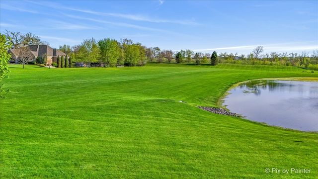 8219 Squirrel Drive, Spring Grove, IL 60081
