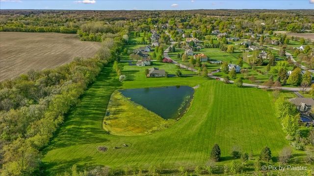 8219 Squirrel Drive, Spring Grove, IL 60081