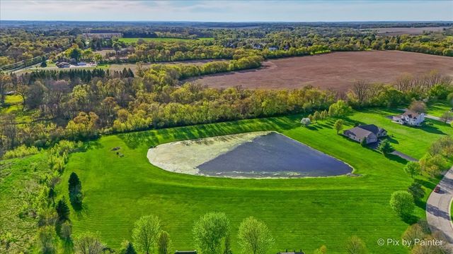 8219 Squirrel Drive, Spring Grove, IL 60081