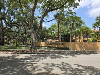15545 N Miami Lakeway N 211 211, Miami Lakes, FL 33014