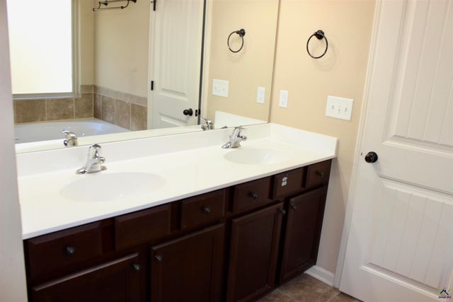 108 Dog Fennel Lane, Perry, GA 31069