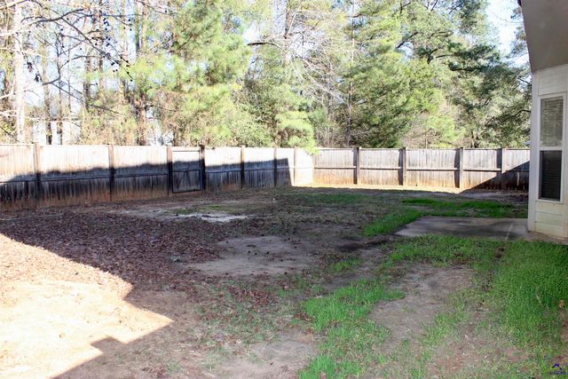 108 Dog Fennel Lane, Perry, GA 31069