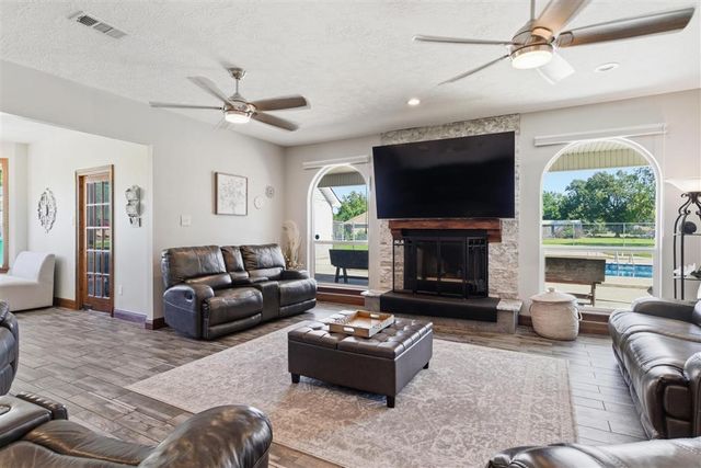 4327 Dorothy Jane Dr Drive, Sulphur, LA 70665