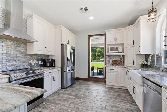 4327 Dorothy Jane Dr Drive, Sulphur, LA 70665