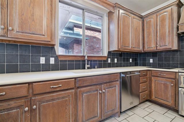 1031 Hidden Valley Lane, Choctaw, OK 73020