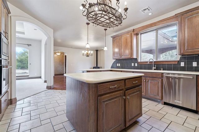 1031 Hidden Valley Lane, Choctaw, OK 73020