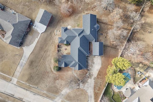 1031 Hidden Valley Lane, Choctaw, OK 73020