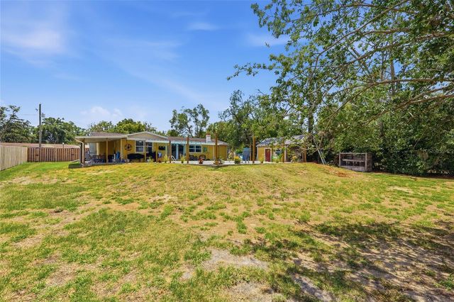 37325 VERO LANE, Dade City, FL 33525
