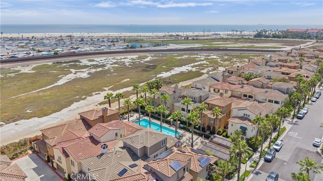 8356 Noelle Drive, Huntington Beach, CA 92646