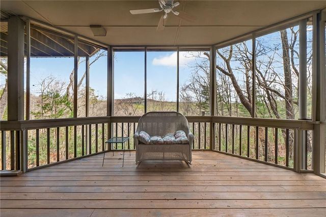 1027 Hunters Trace, Jasper, GA 30143