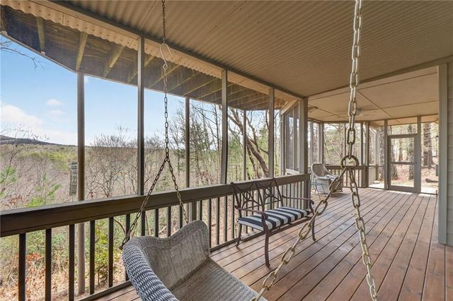 1027 Hunters Trace, Jasper, GA 30143