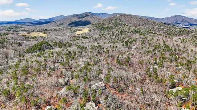 1027 Hunters Trace, Jasper, GA 30143