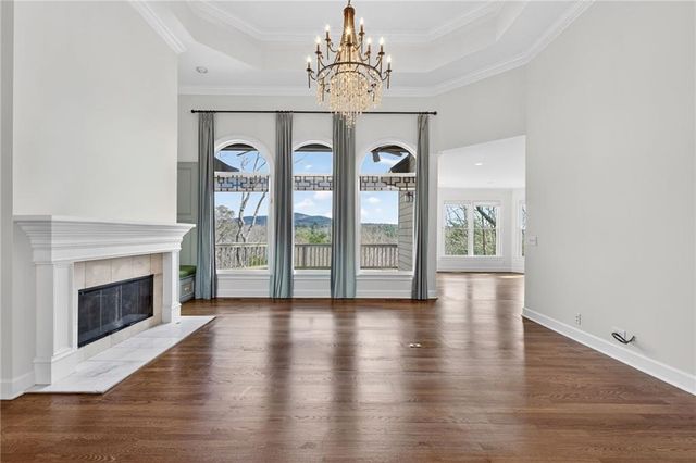 1027 Hunters Trace, Jasper, GA 30143