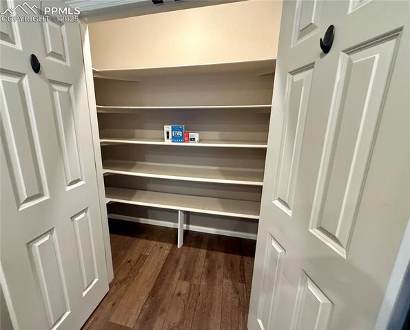 6742 Golden Briar Lane, Colorado Springs, CO 80927