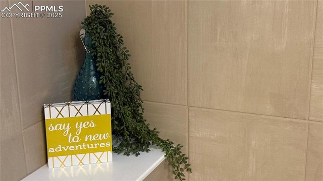 6742 Golden Briar Lane, Colorado Springs, CO 80927