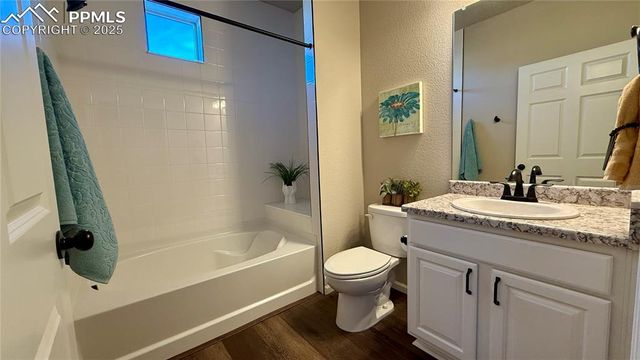 6742 Golden Briar Lane, Colorado Springs, CO 80927