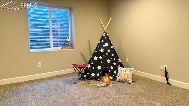 6742 Golden Briar Lane, Colorado Springs, CO 80927