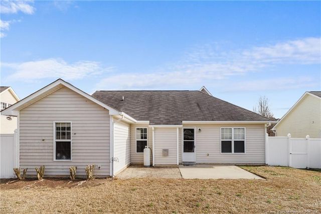 132 Ranier Drive, Raeford, NC 28376