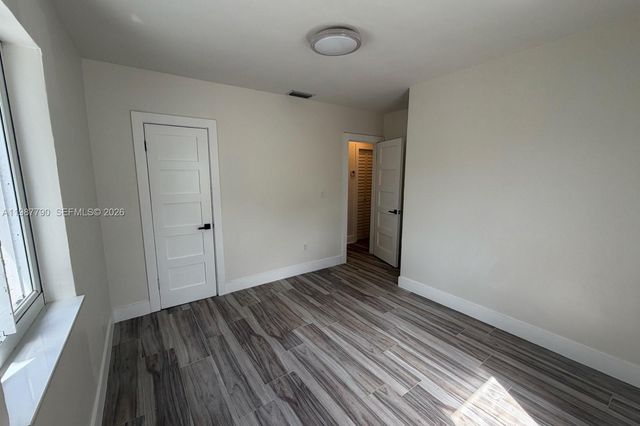 8747 NW 36th Ave, Miami, FL 33147