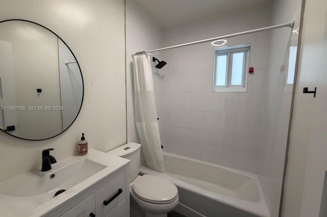 8747 NW 36th Ave, Miami, FL 33147