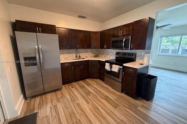 8747 NW 36th Ave, Miami, FL 33147