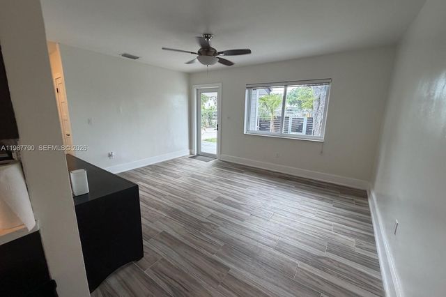 8747 NW 36th Ave, Miami, FL 33147