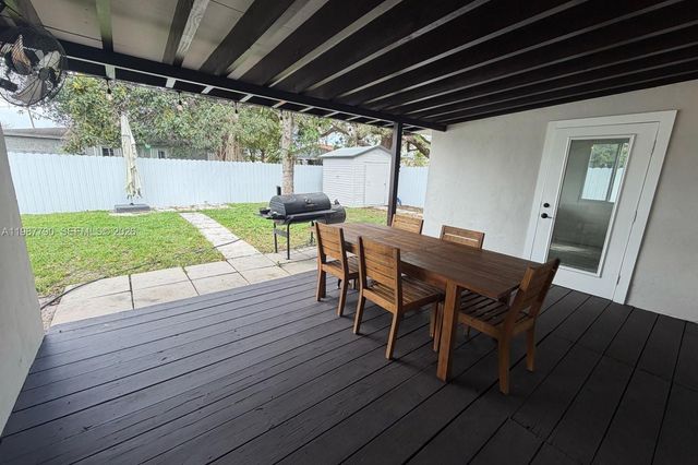 8747 NW 36th Ave, Miami, FL 33147