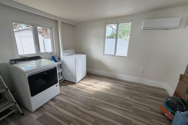 8747 NW 36th Ave, Miami, FL 33147