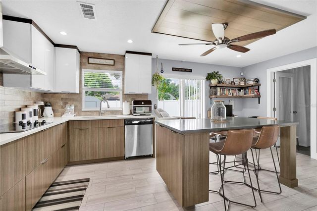 7510 RIO PINAR LAKES BOULEVARD, Orlando, FL 32822