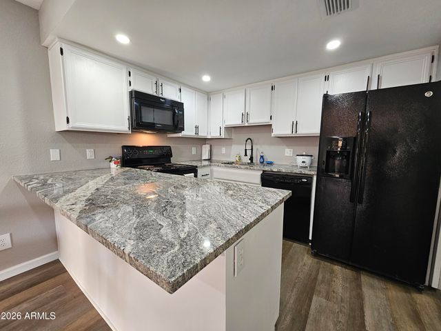 2144 E CENTER Lane 3, Tempe, AZ 85281