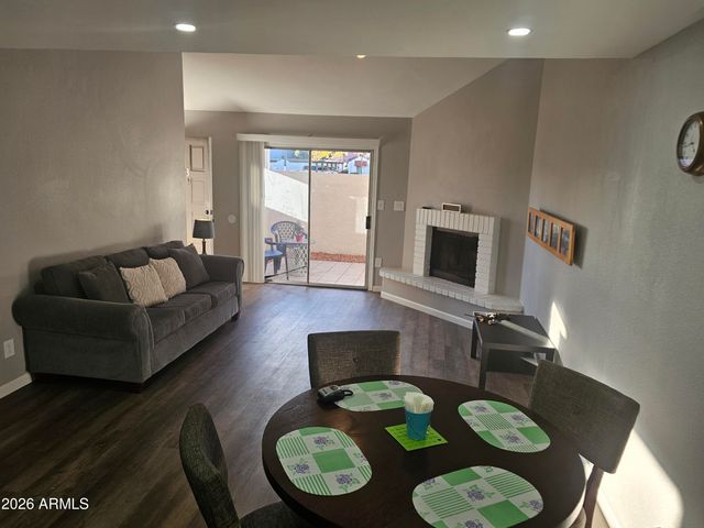 2144 E CENTER Lane 3, Tempe, AZ 85281