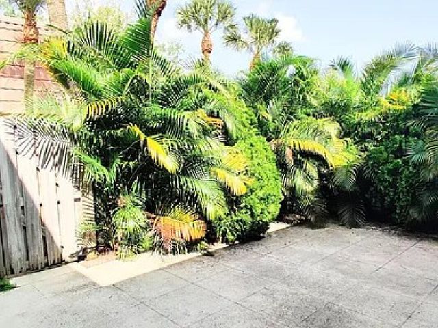 707 Mill Valley Place, West Palm Beach, FL 33409