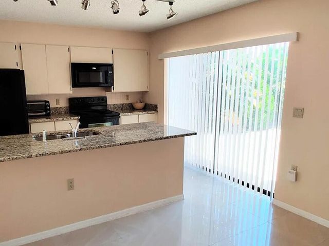 707 Mill Valley Place, West Palm Beach, FL 33409