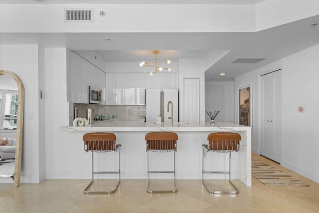 350 SE 2nd Street 2670, Fort Lauderdale, FL 33301