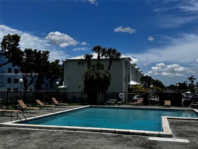 1121 SW 122nd Ave 112-2, Miami, FL 33184