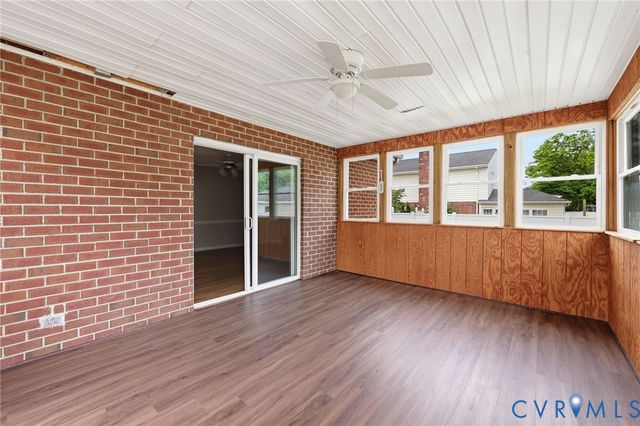 4548 Ridgecrest Ln, Colonial Heights, VA 23834