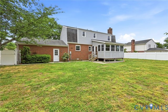 4548 Ridgecrest Ln, Colonial Heights, VA 23834