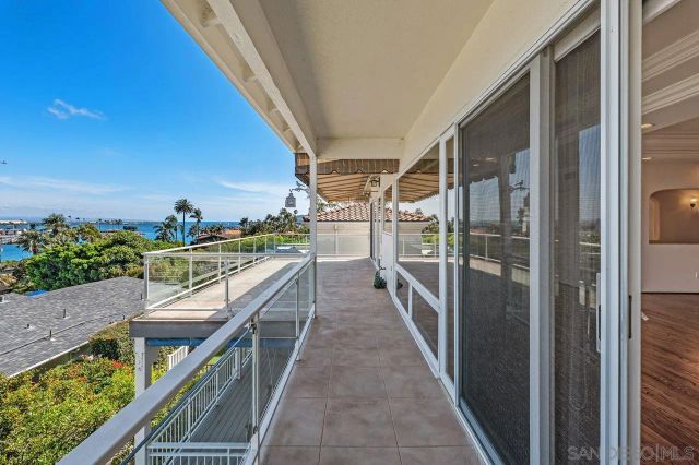 595 Rosecrans Street, San Diego, CA 92106