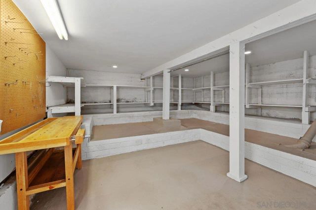 595 Rosecrans Street, San Diego, CA 92106