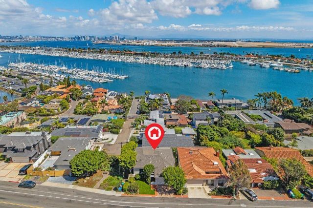 595 Rosecrans Street, San Diego, CA 92106