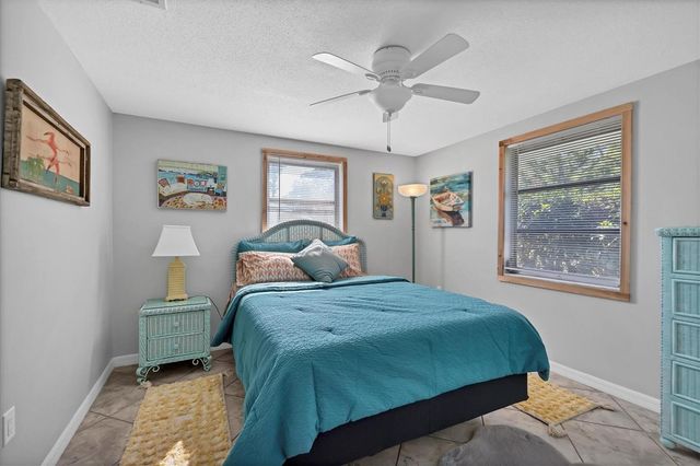 2323 DOUD STREET, Sarasota, FL 34231