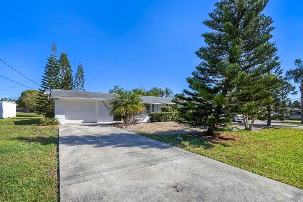 2323 DOUD STREET, Sarasota, FL 34231