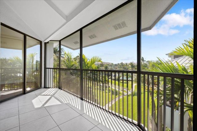 144 Bay Colony Drive N Penthouse, Juno Beach, FL 33408